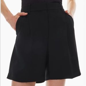 Aritzia Wilfred shorts